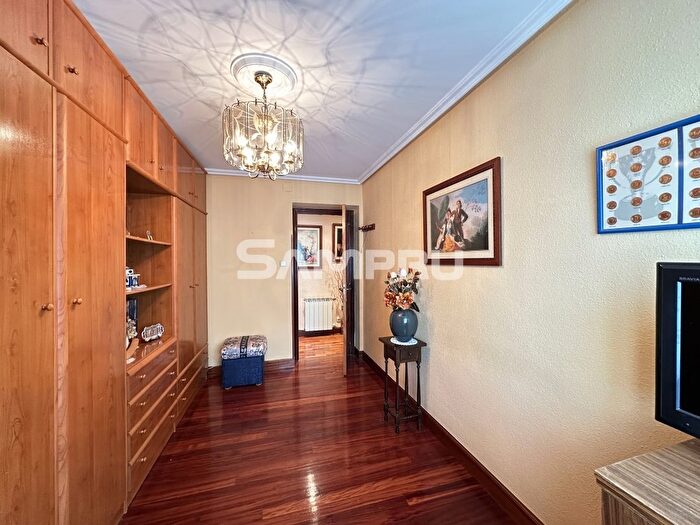 Casas en venta y pisos alquiler - 3
