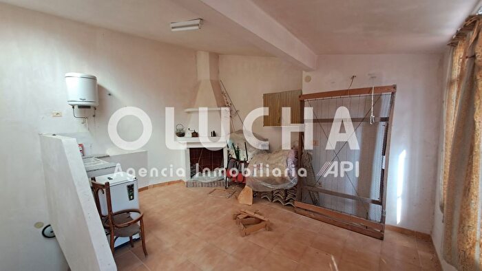 Casas en venta y pisos alquiler - 2