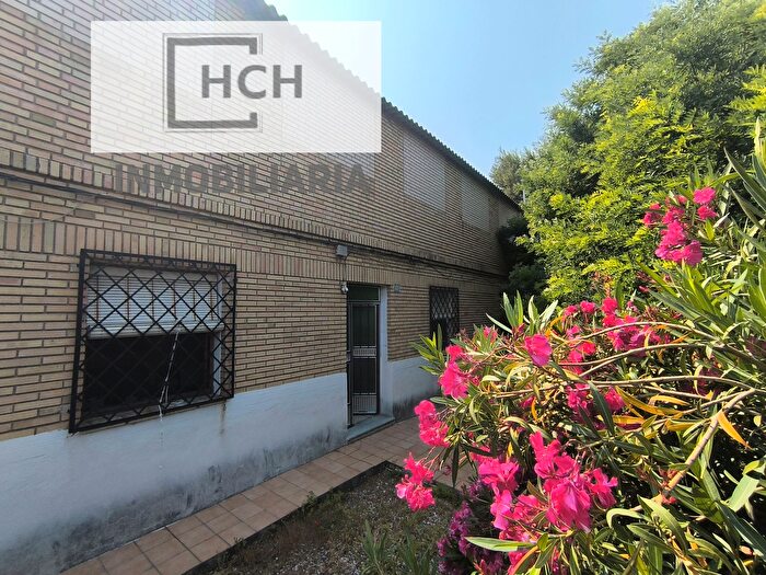 Casas en venta y pisos alquiler - 1