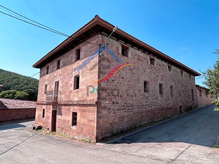 Casas en venta y pisos alquiler - 3