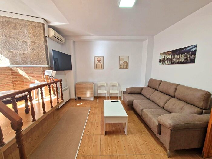 Casas en venta y pisos alquiler - 1