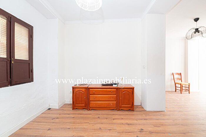 Casas en venta y pisos alquiler - 2