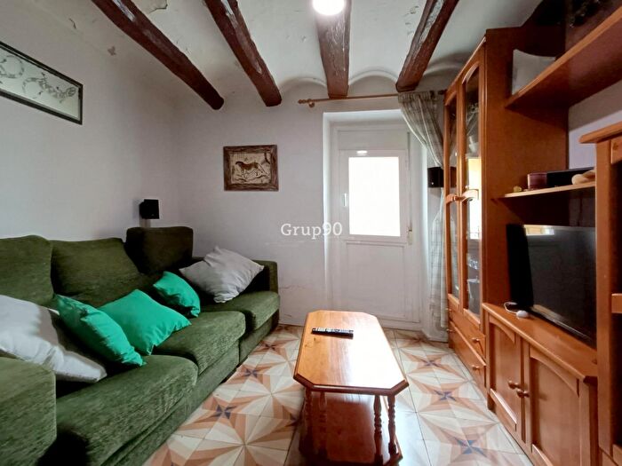 Casas en venta y pisos alquiler - 1