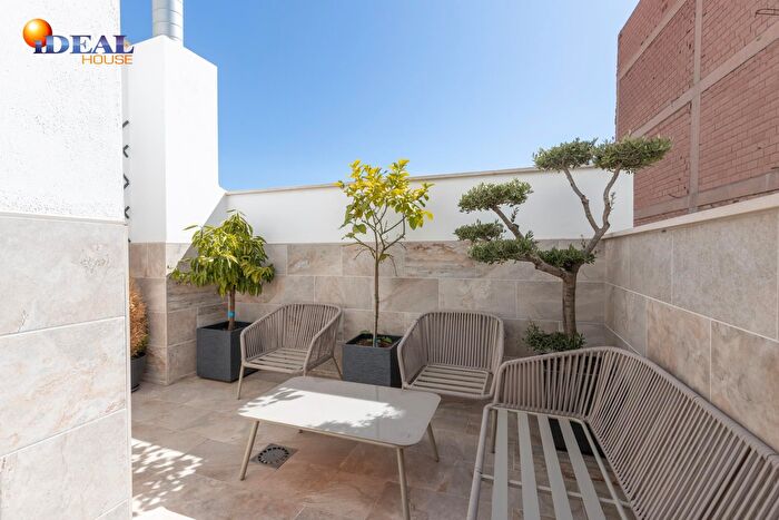 Casas en venta y pisos alquiler - 2