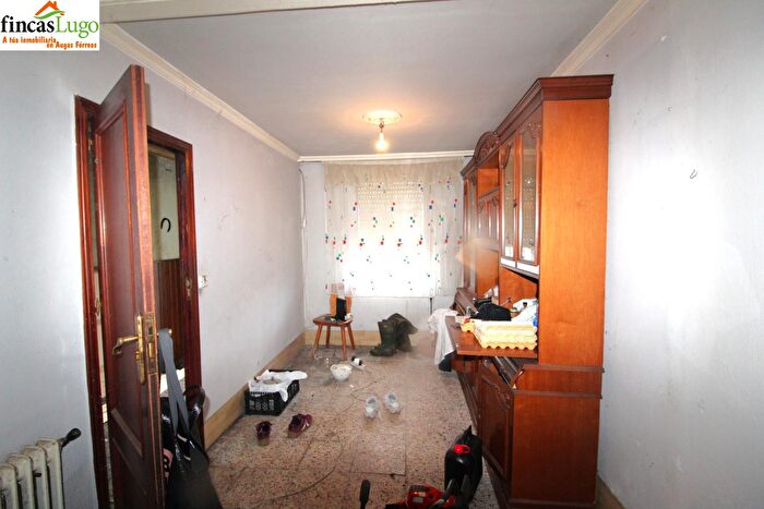 Casas en venta y pisos alquiler - 3