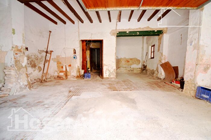Casas en venta y pisos alquiler - 3