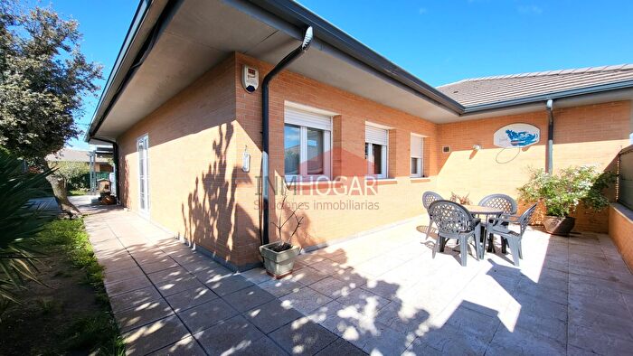 Casas en venta y pisos alquiler - 1