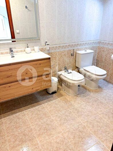 Casas en venta y pisos alquiler - 2