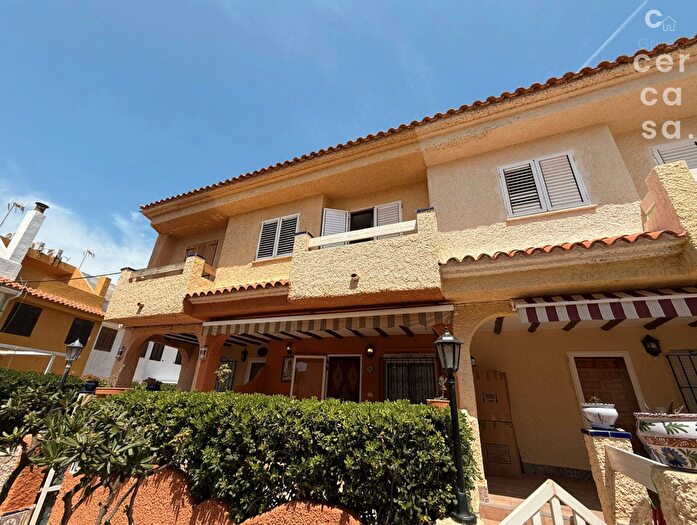 Casas en venta y pisos alquiler - 1
