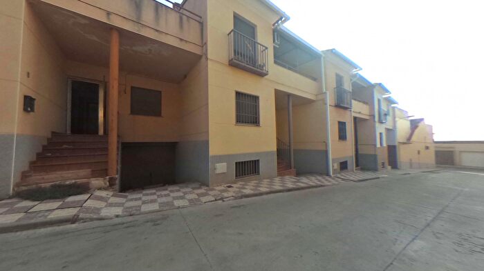 Casa en venta en Los Yébenes, Toledo de 3 habitaciones