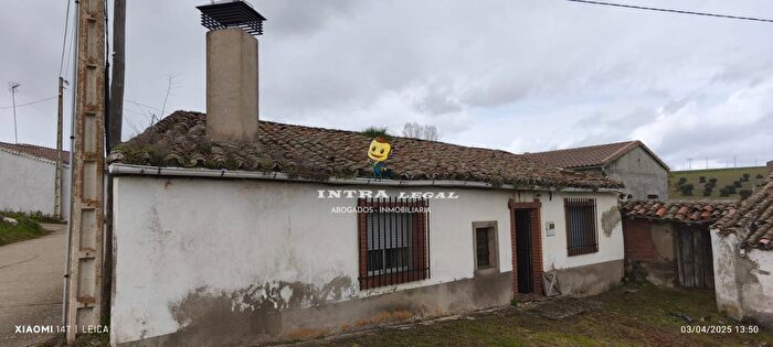 Casa en venta en Mozárbez, Salamanca de 2 habitaciones