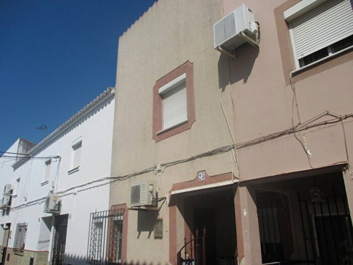 Casa en venta en Caballero Bonald San José Obrero Guadalcacín, Jerez de la Frontera de 4 habitaciones
