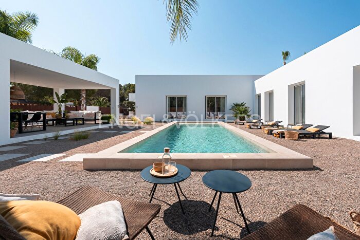 Casa en venta en La Conarda, La Pobla de Vallbona de 6 habitaciones