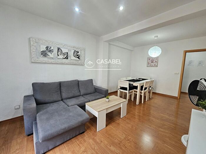 Casas en venta y pisos alquiler - 1