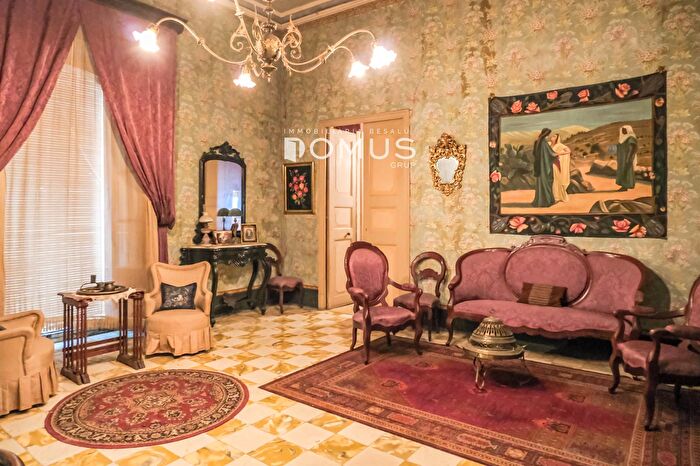 Casa en venta en Besalú, Girona