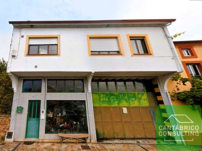 Casa en venta en San Martín de Oscos, Asturias de 4 habitaciones