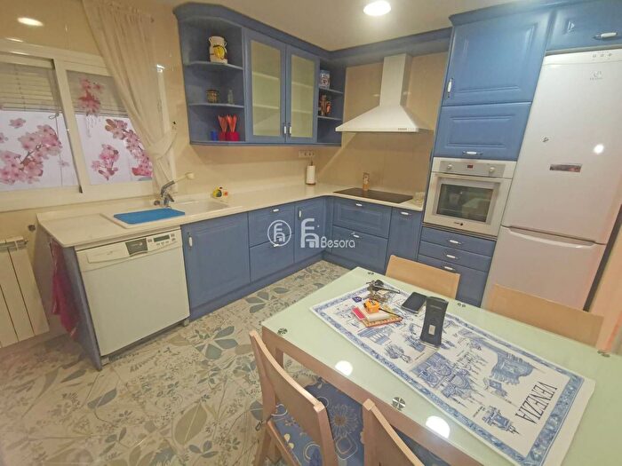 Casas en venta y pisos alquiler - 2