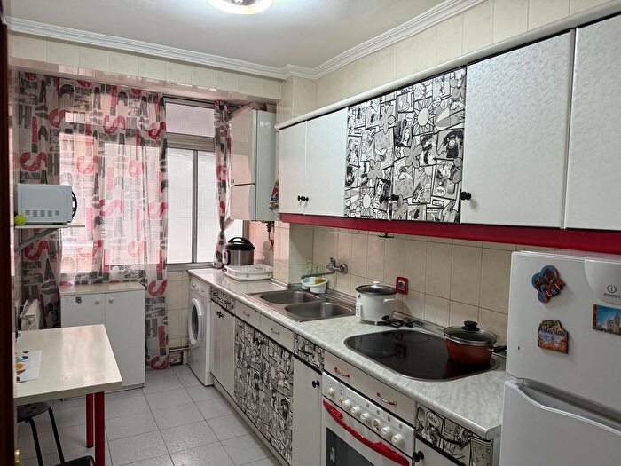 Casas en venta y pisos alquiler - 2