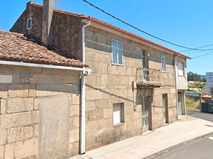 Casa en venta en Meaño, Pontevedra de 6 habitaciones