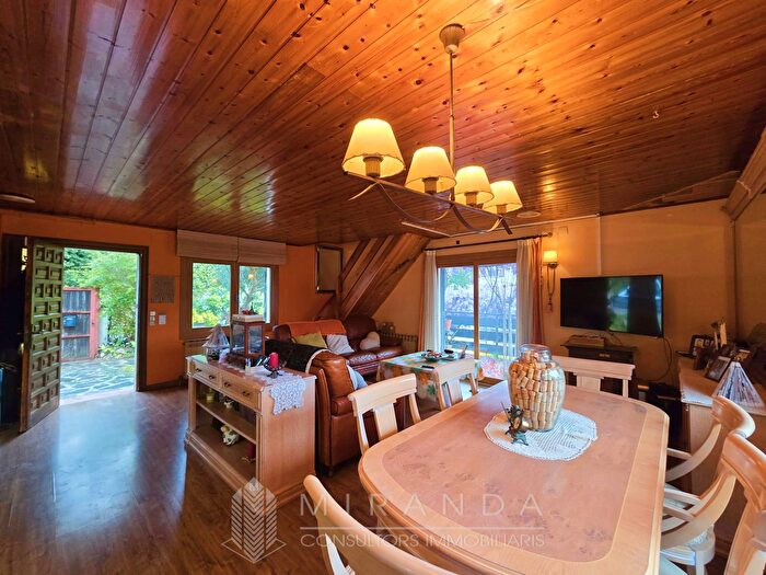 Casas en venta y pisos alquiler - 3