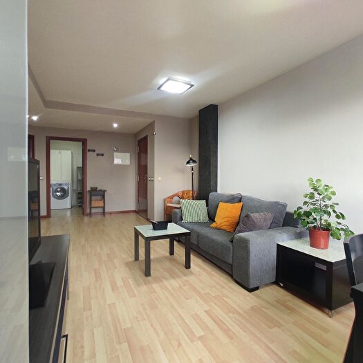 Casas en venta y pisos alquiler - 1