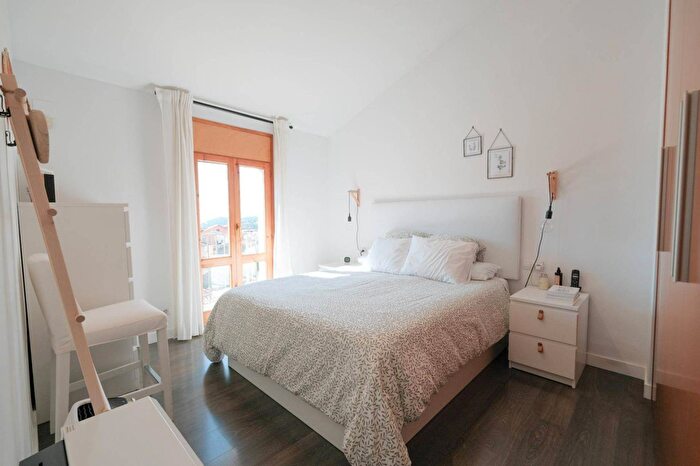 Casas en venta y pisos alquiler - 2
