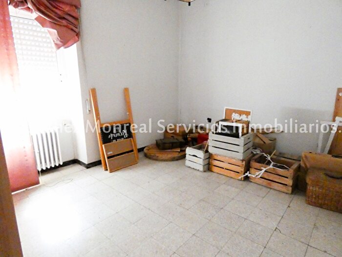 Casas en venta y pisos alquiler - 3