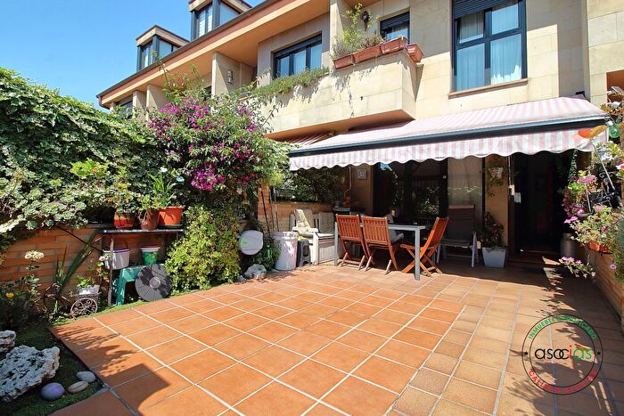 Casa en venta en Oeste, Tremañes de 3 habitaciones