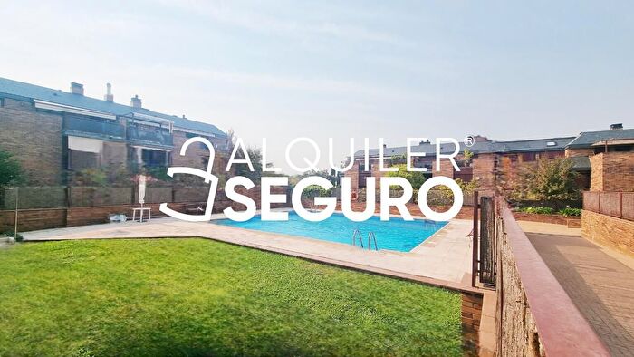 Casas en venta y pisos alquiler - 1