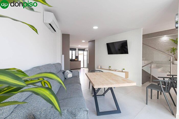 Casas en venta y pisos alquiler - 2