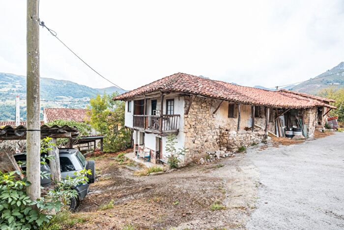 Casas en venta y pisos alquiler - 2