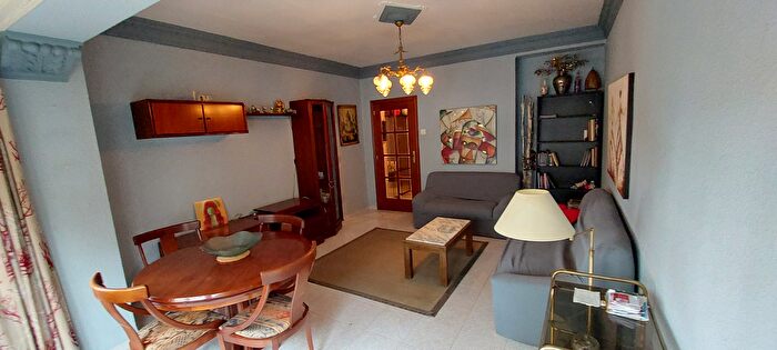 Casas en venta y pisos alquiler - 2