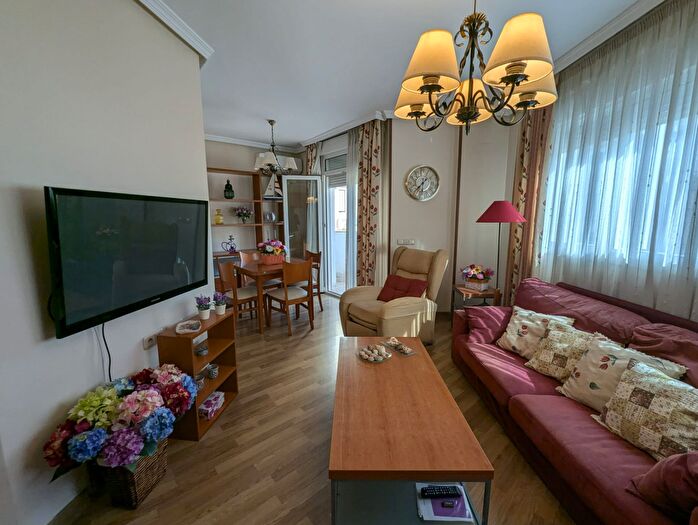 Casas en venta y pisos alquiler - 1