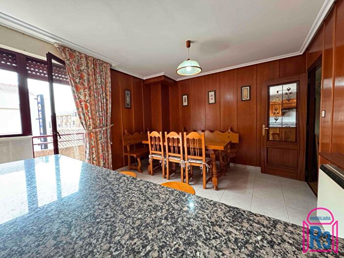 Casas en venta y pisos alquiler - 2