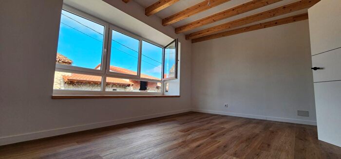 Casas en venta y pisos alquiler - 2