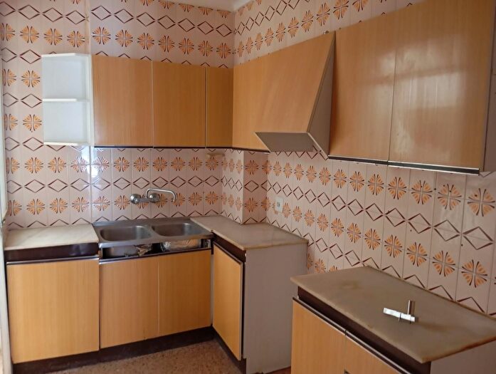 Piso en venta en Santa Bàrbara, Tarragona de 5 habitaciones