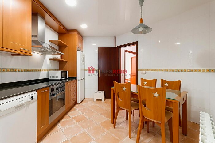 Casas en venta y pisos alquiler - 2