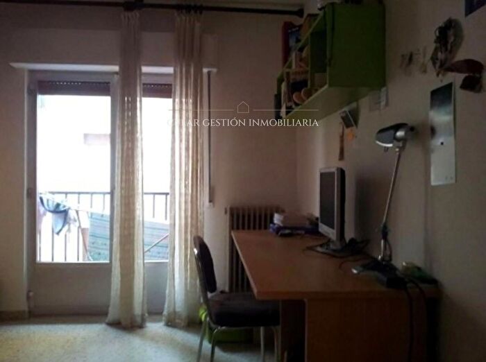 Casas en venta y pisos alquiler - 3