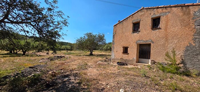 Casa en venta en Tivissa, Tarragona