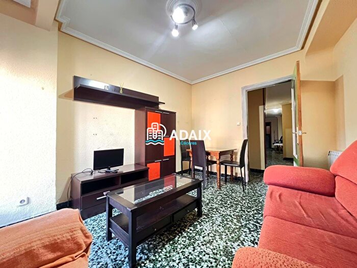 Piso en alquiler en Casco Antiguo, Cáceres Capital de 3 habitaciones