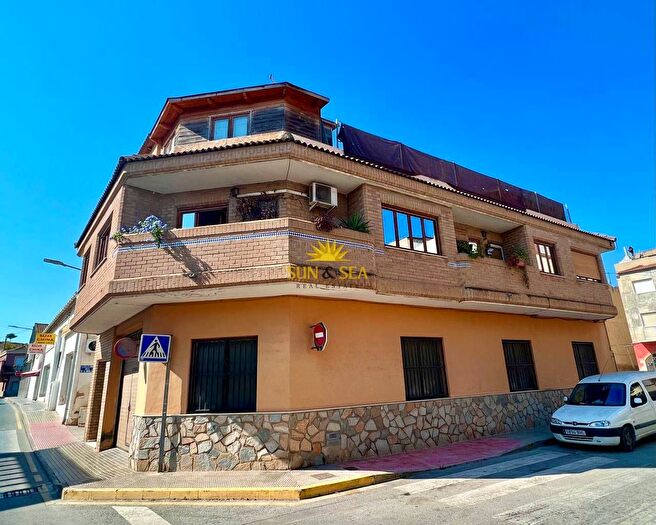 Casas en venta y pisos alquiler - 1