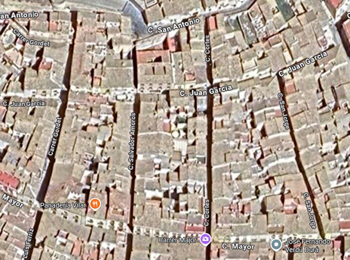 Casas en venta y pisos alquiler - 1