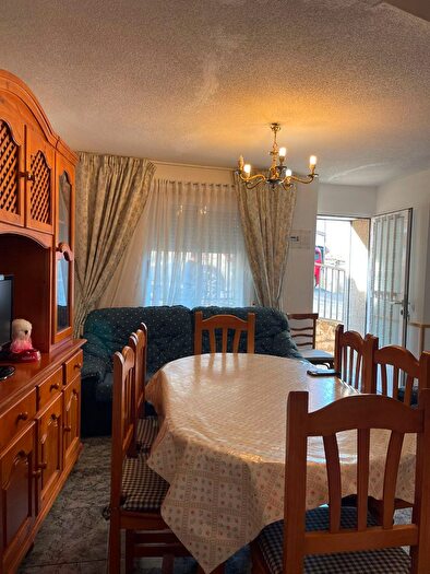 Casas en venta y pisos alquiler - 2