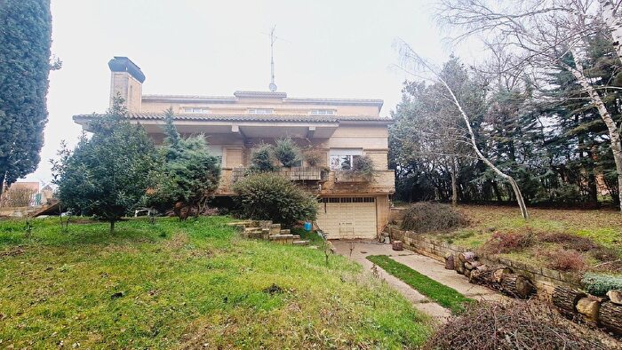 Casa en venta en Becerril de Campos, Palencia de 2 habitaciones