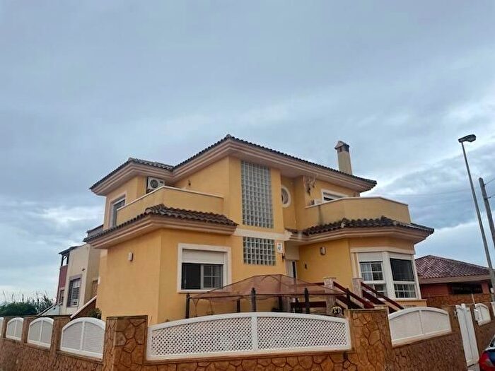 Casa en venta en Pedanías Oeste, Santa Ana de 4 habitaciones