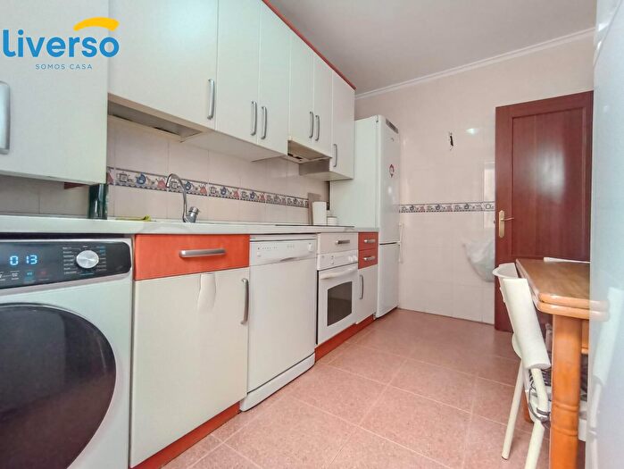 Casas en venta y pisos alquiler - 2