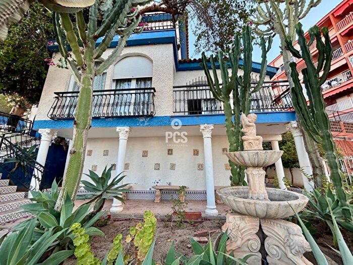 Casas en venta y pisos alquiler - 1