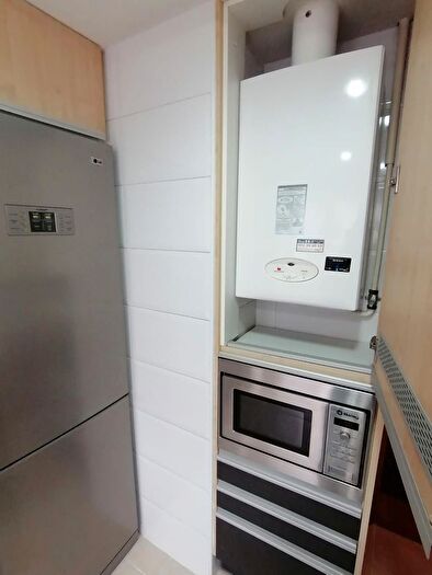 Casas en venta y pisos alquiler - 2