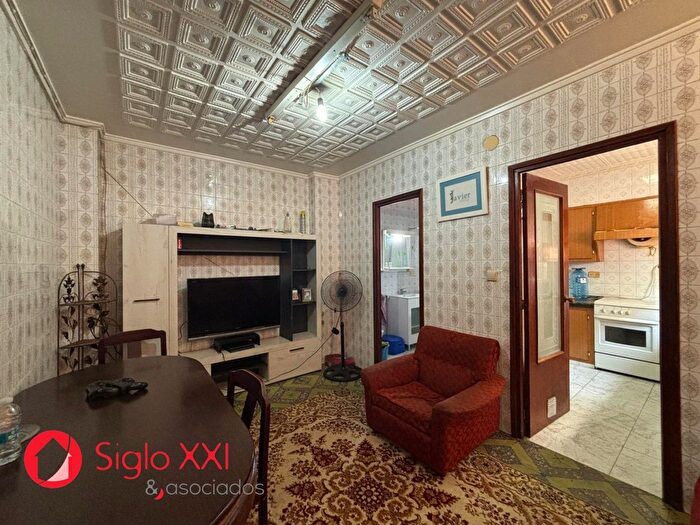 Casas en venta y pisos alquiler - 2