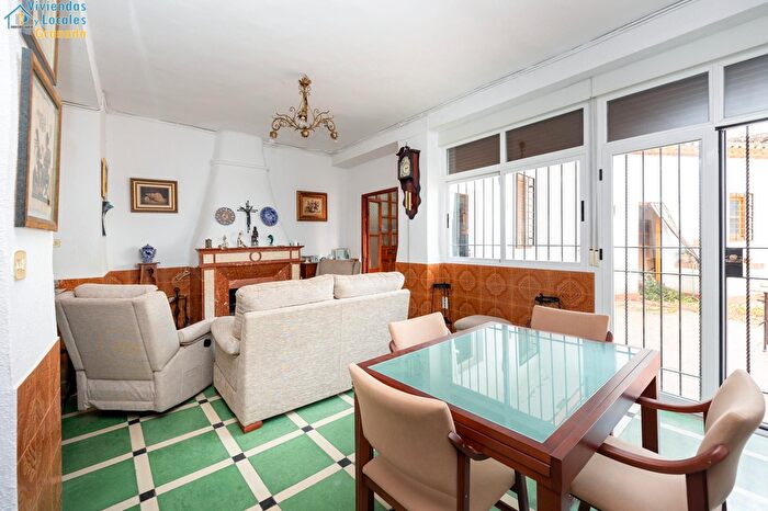 Casas en venta y pisos alquiler - 2